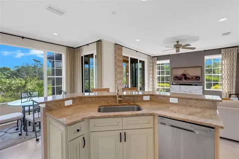 8204 Villa Grande Court Sarasota FL 34243