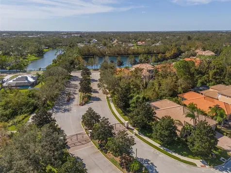 8204 Villa Grande Court Sarasota FL 34243