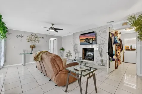 South Daytona FL 32119