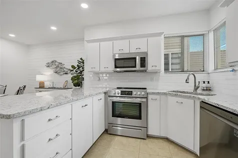 41 Magnolia Drive S Ormond Beach FL 32174