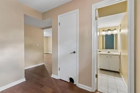 105 S Manhattan Avenue Tampa FL 33609