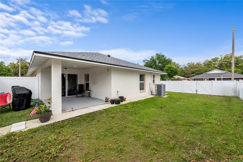 15404 Bama Breeze Place Wimauma FL 33598