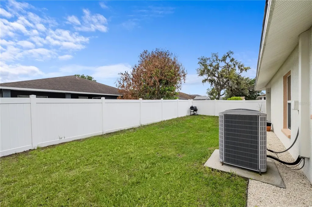 15404 Bama Breeze Place Wimauma FL 33598