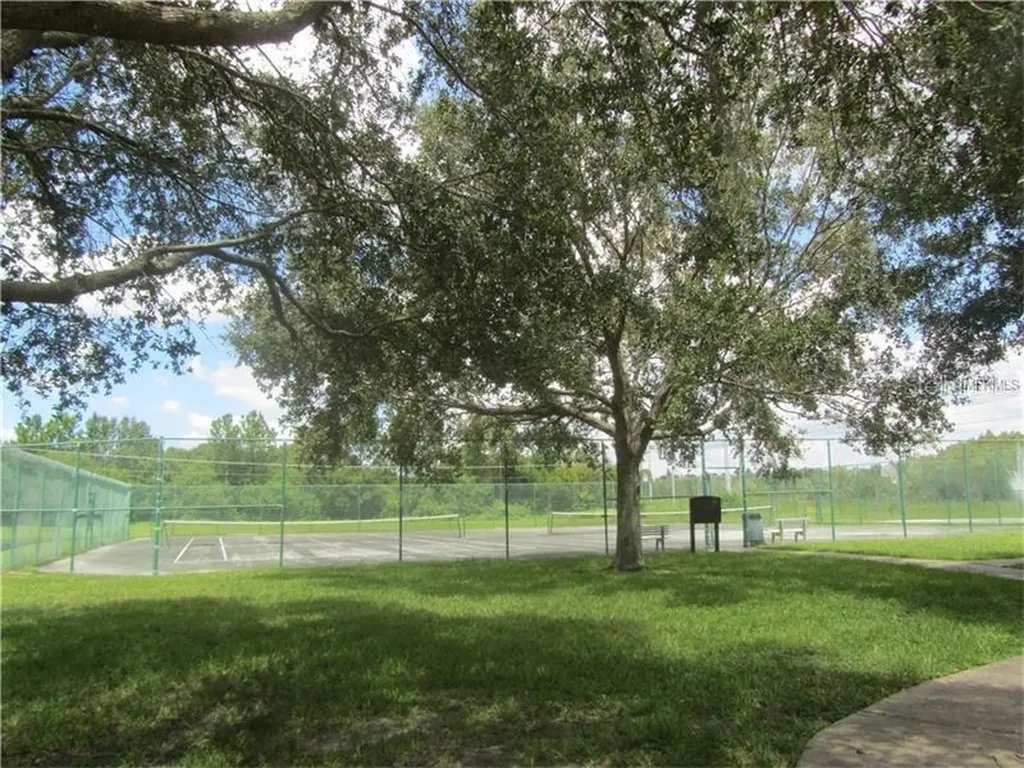 9020 Lake Chase Island Way Tampa FL 33626