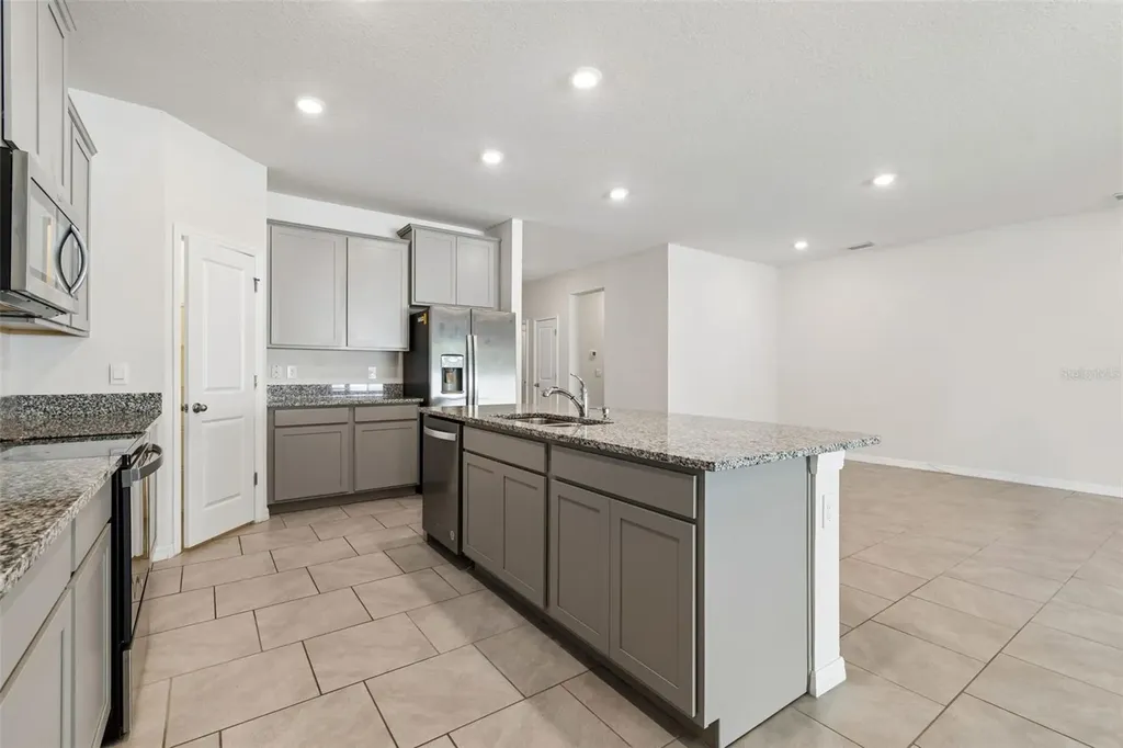 35977 Morse Willow Court Zephyrhills FL 33541