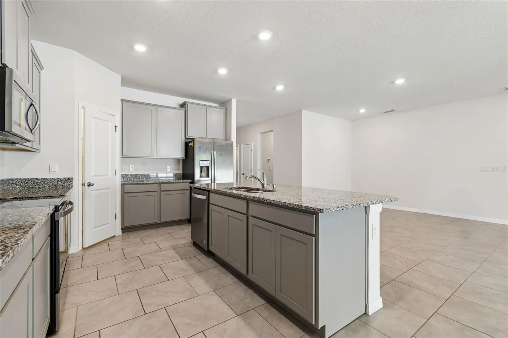35977 Morse Willow Court Zephyrhills FL 33541