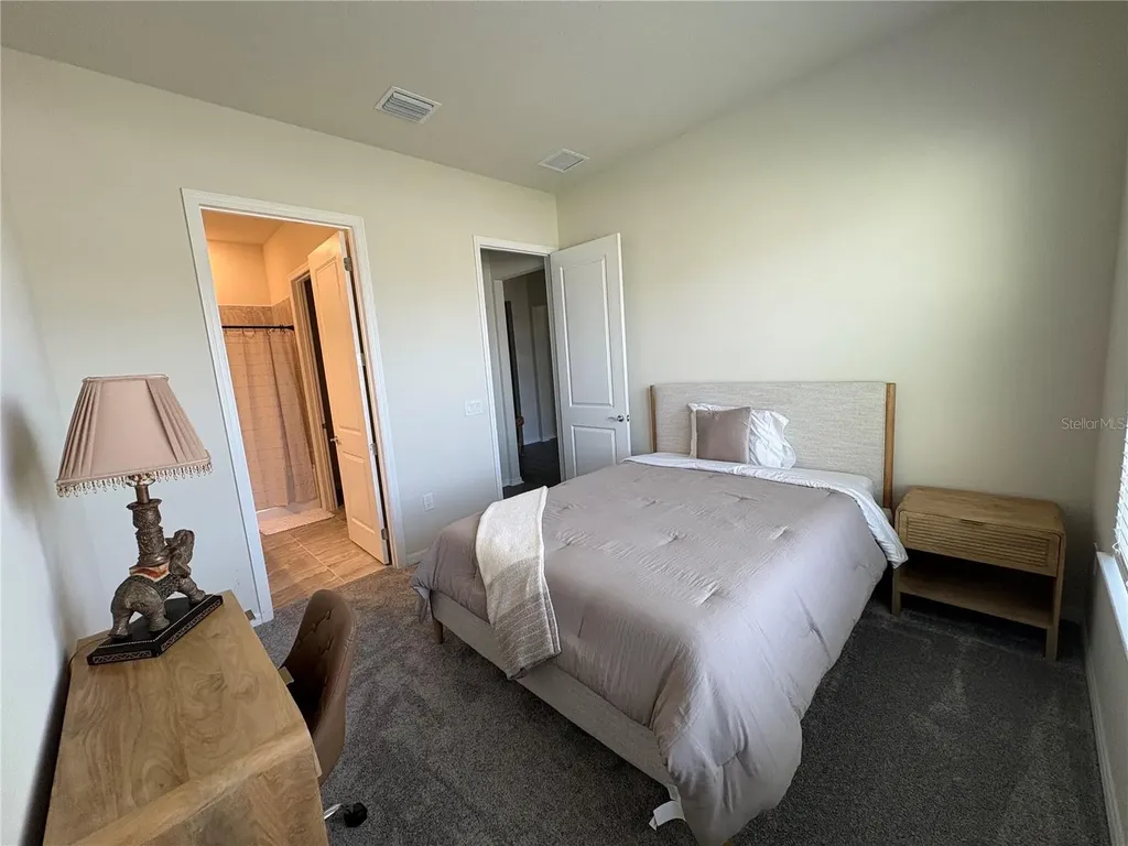 8243 Fenton Street Orlando FL 32836