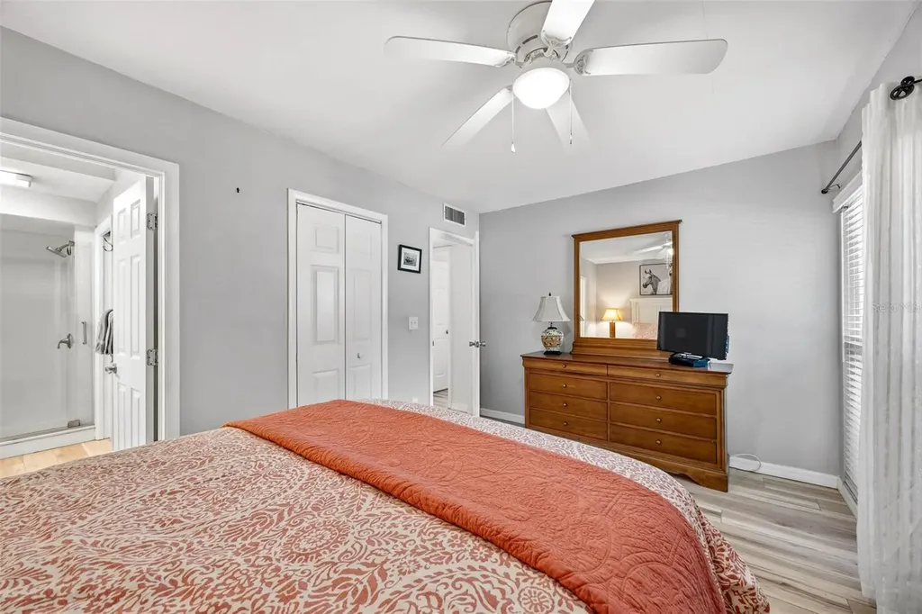 1597 Amberlea Dr S Dunedin FL 34698