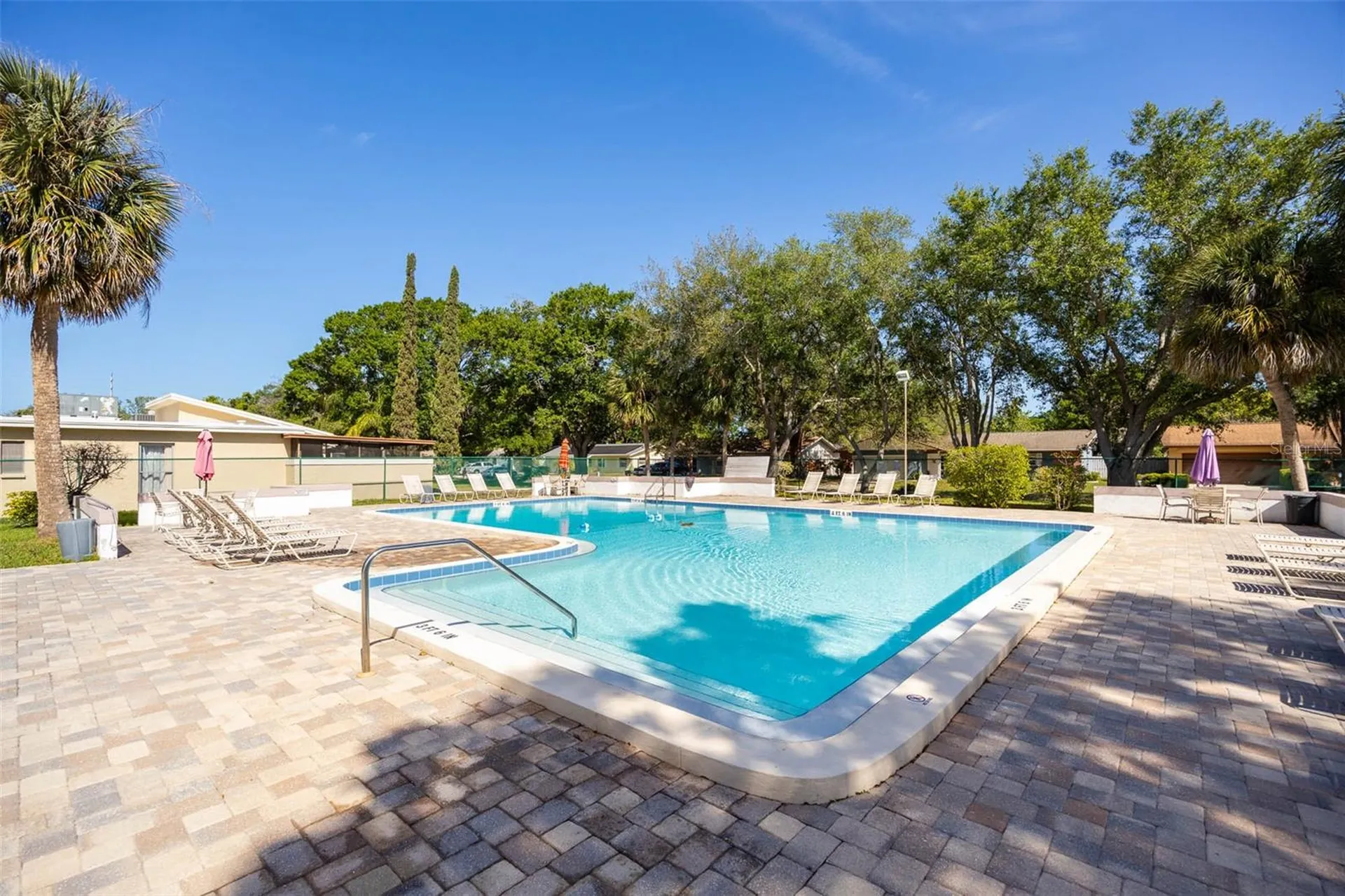 1597 Amberlea Dr S Dunedin FL 34698