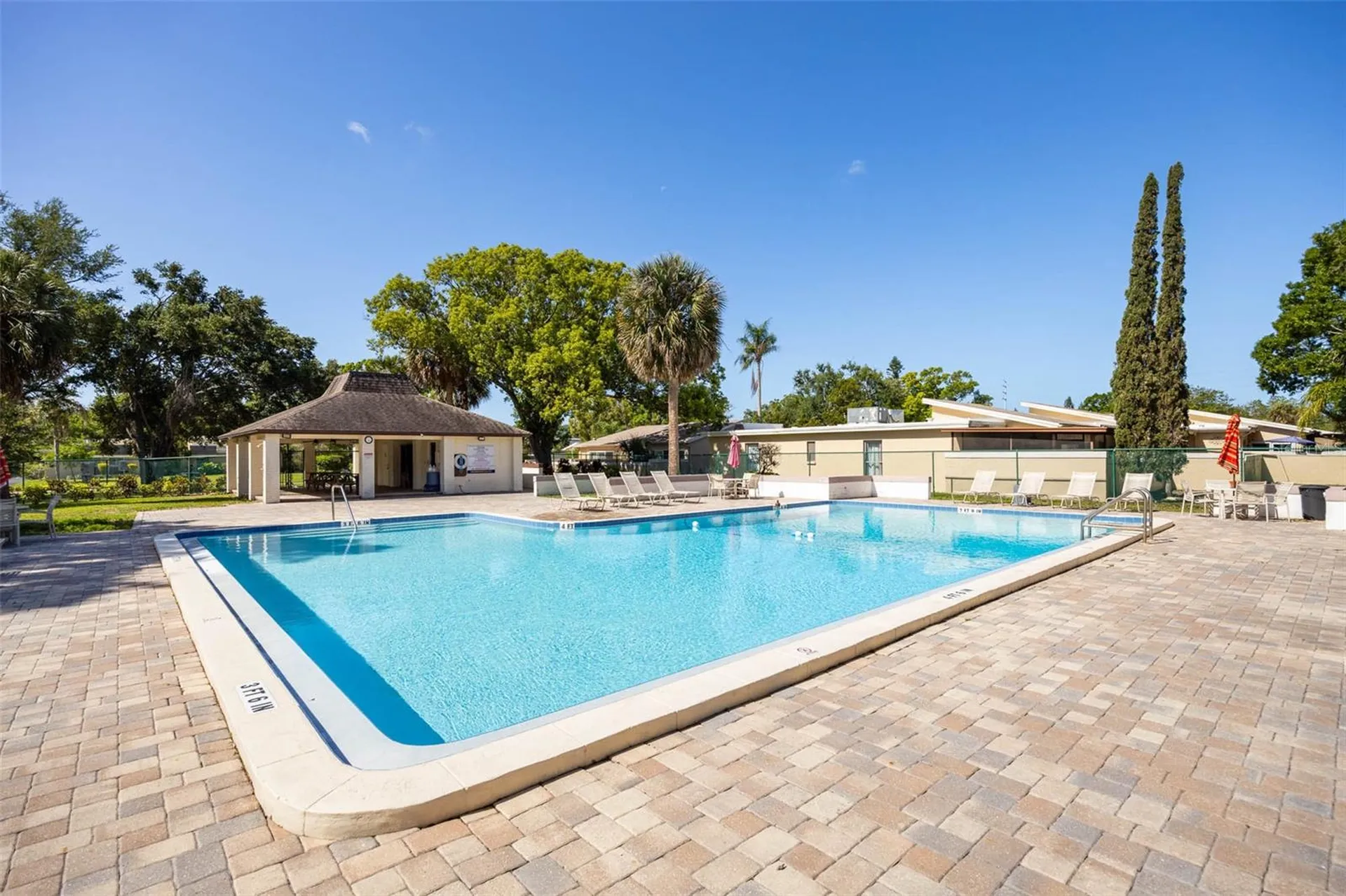 1597 Amberlea Dr S Dunedin FL 34698