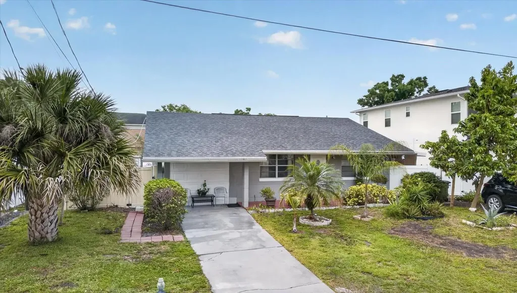 611 N Bradford Avenue Tampa FL 33609
