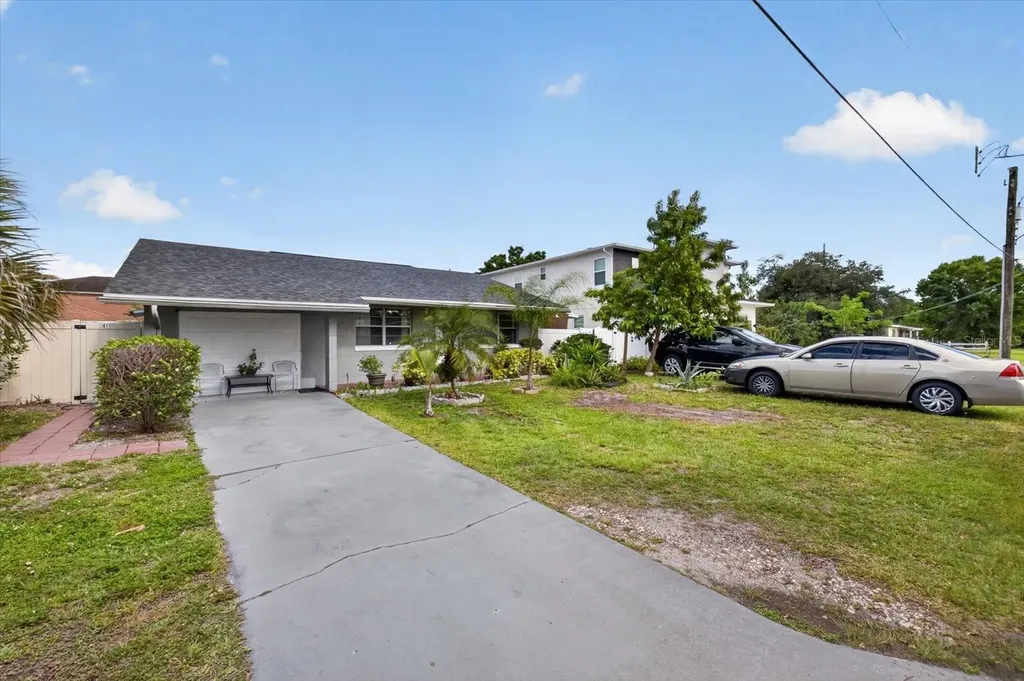 611 N Bradford Avenue Tampa FL 33609
