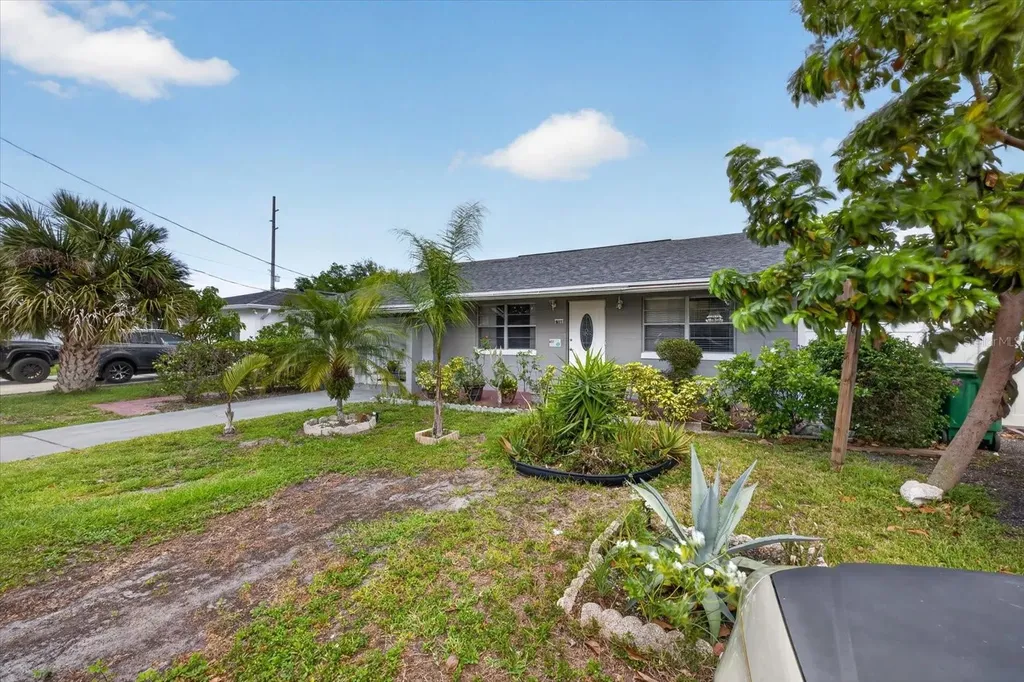 611 N Bradford Avenue Tampa FL 33609