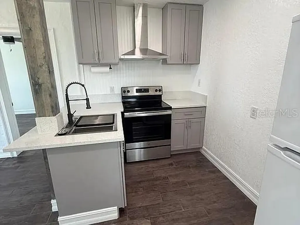 217 Oakland Avenue Brooksville FL 34601