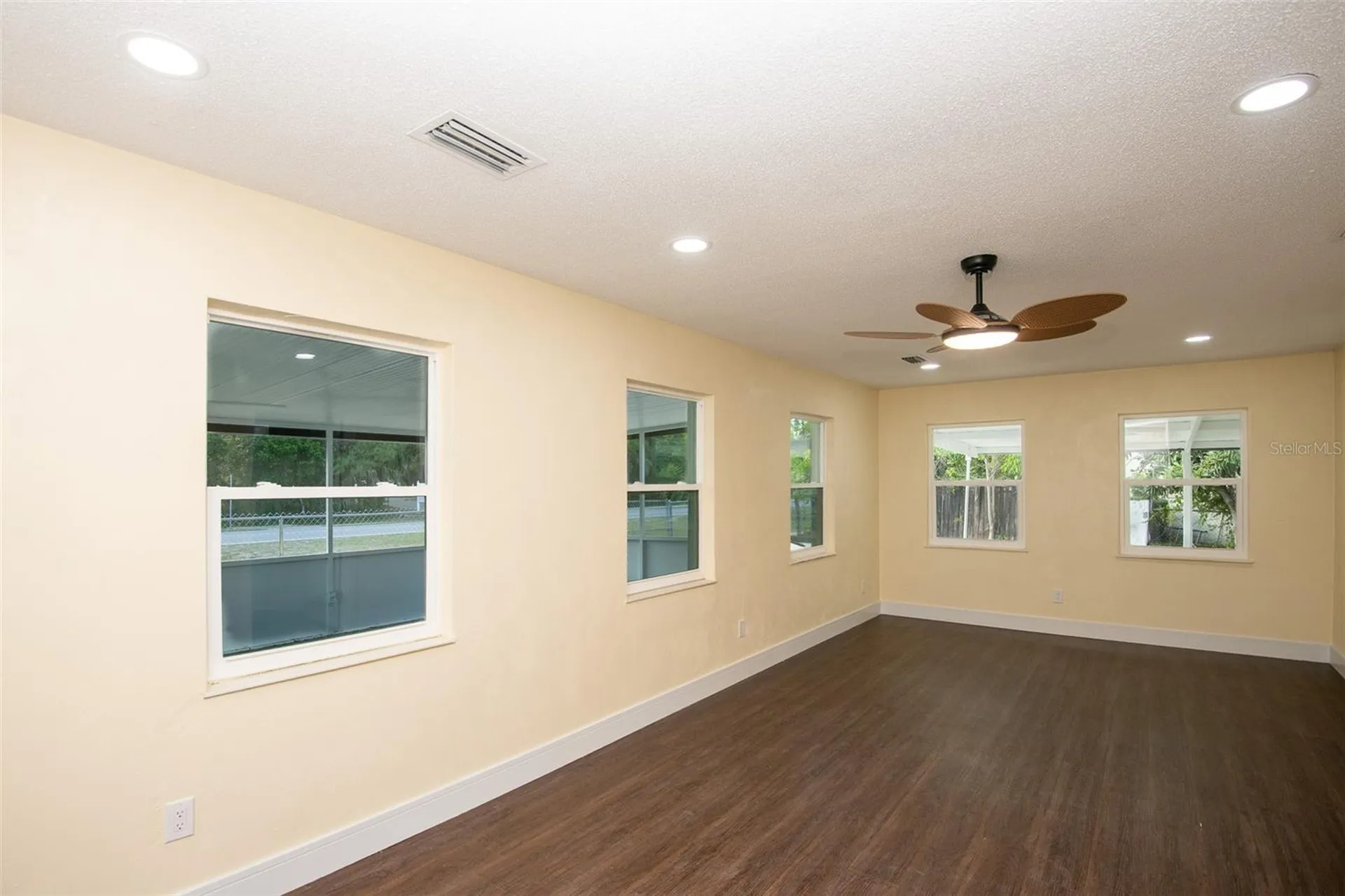 1070 N Libby Court Daytona Beach FL 32117