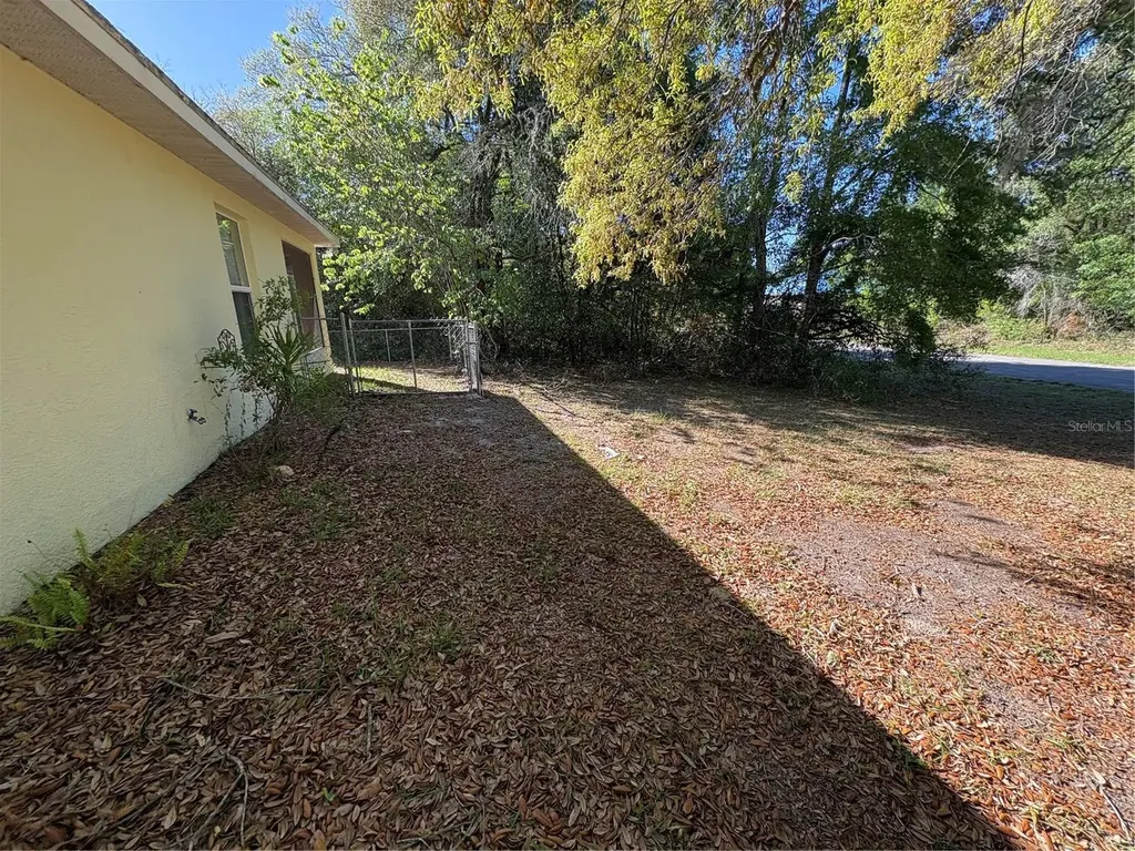 2758 W Century Boulevard Citrus Springs FL 34434