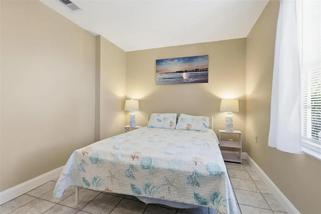 1433 S Ridgewood Avenue Deland FL 32720