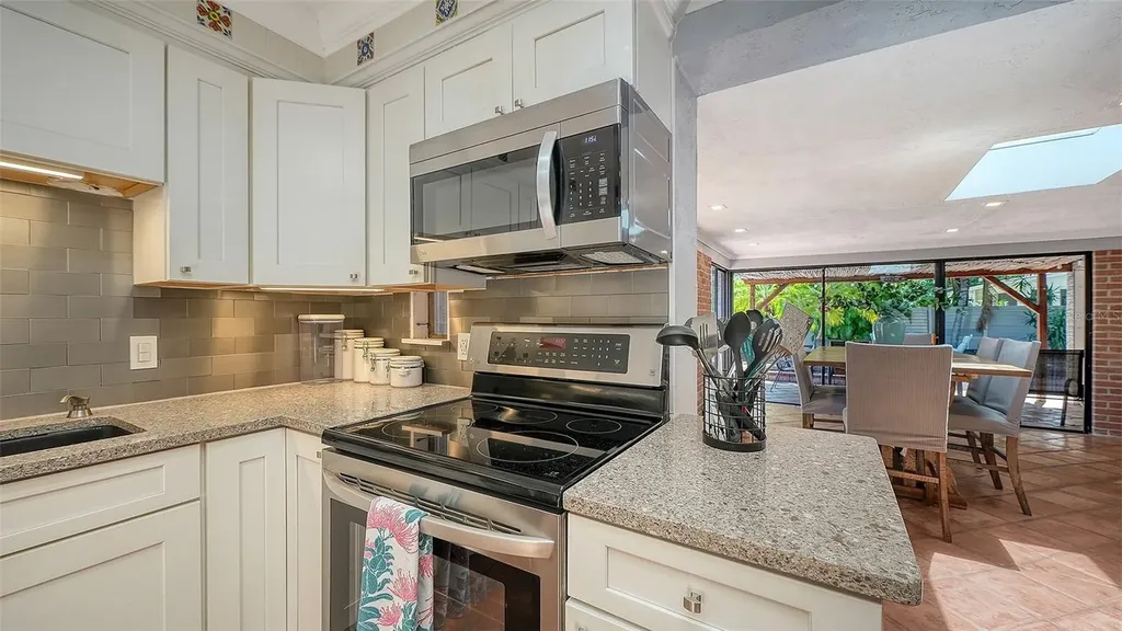 1127 S Osprey Avenue Sarasota FL 34236