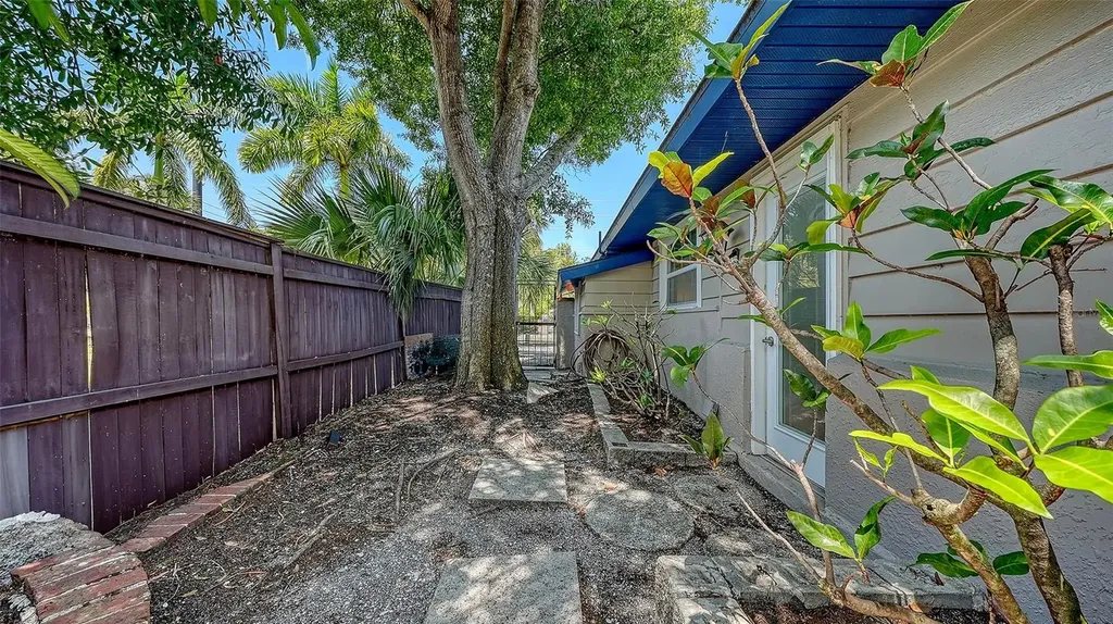 1127 S Osprey Avenue Sarasota FL 34236