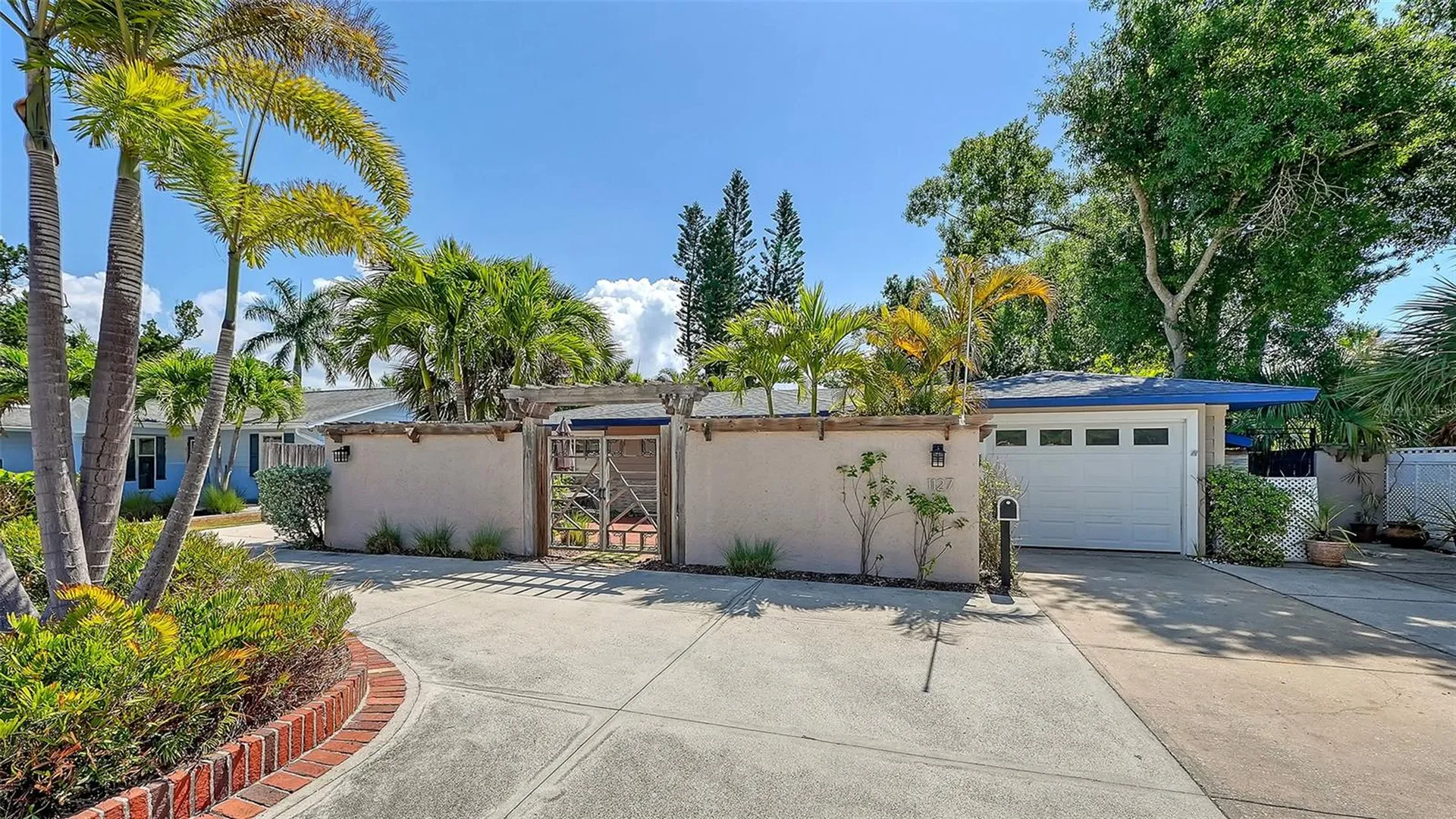 1127 S Osprey Avenue Sarasota FL 34236