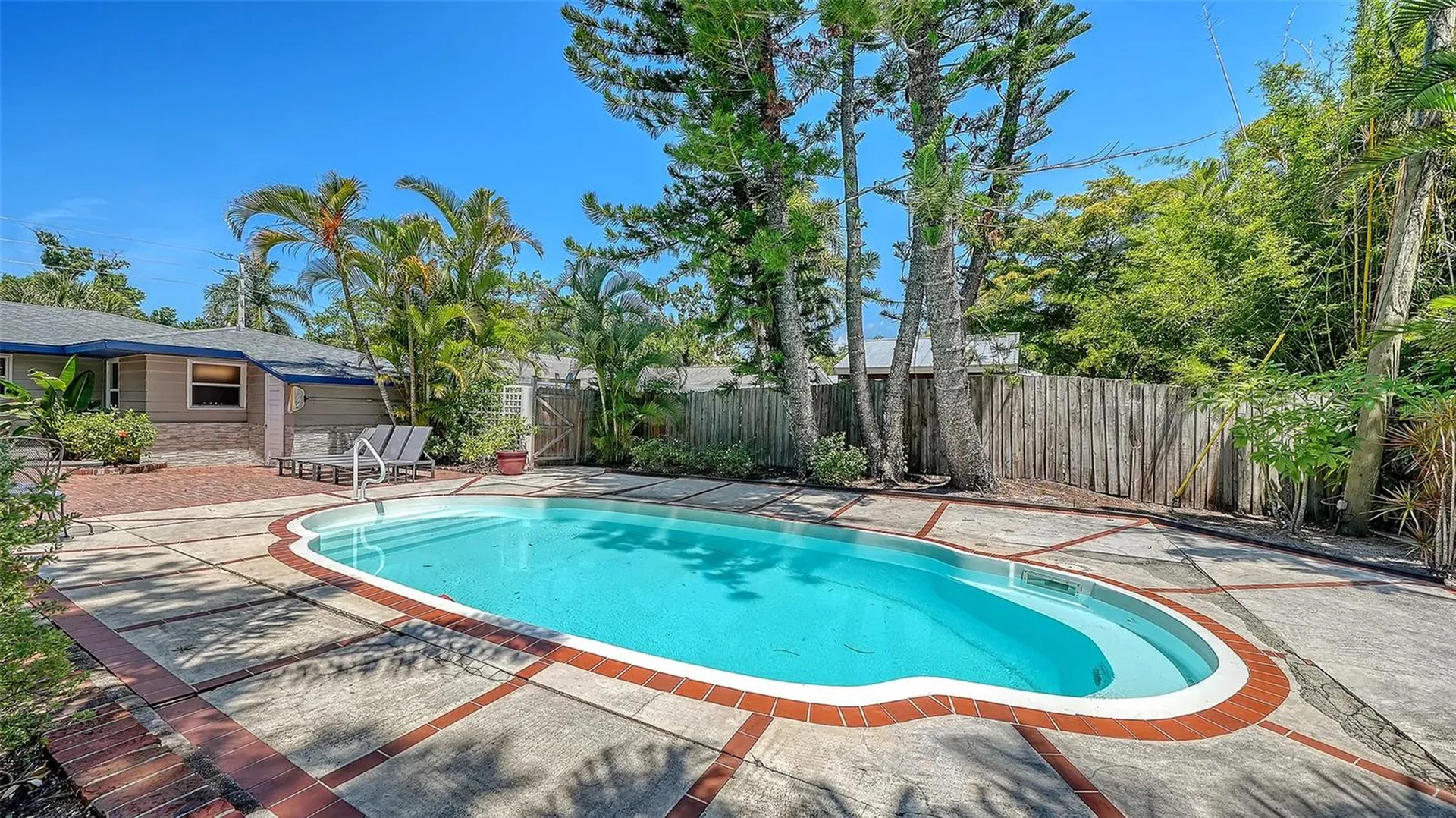 1127 S Osprey Avenue Sarasota FL 34236