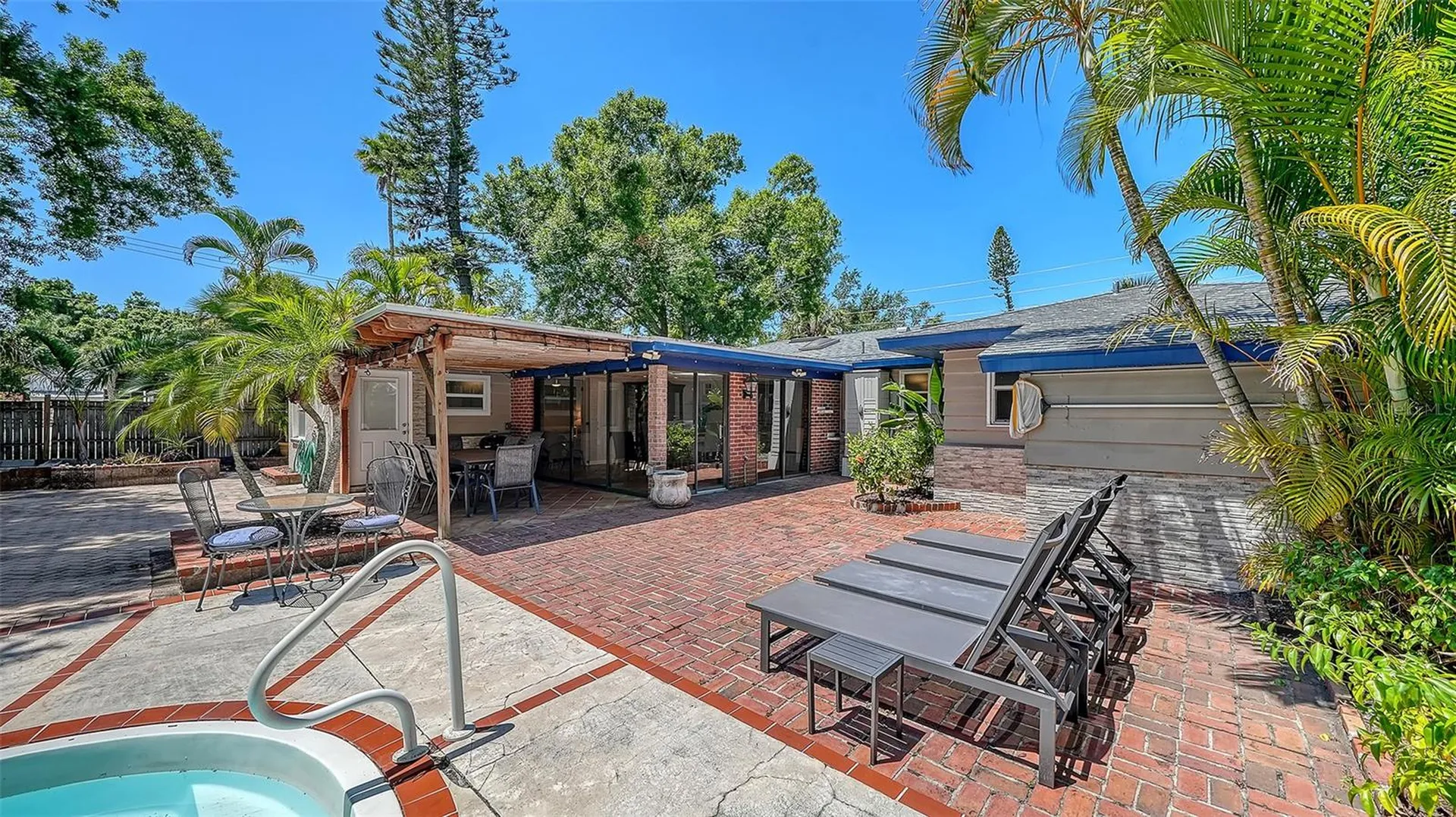 1127 S Osprey Avenue Sarasota FL 34236