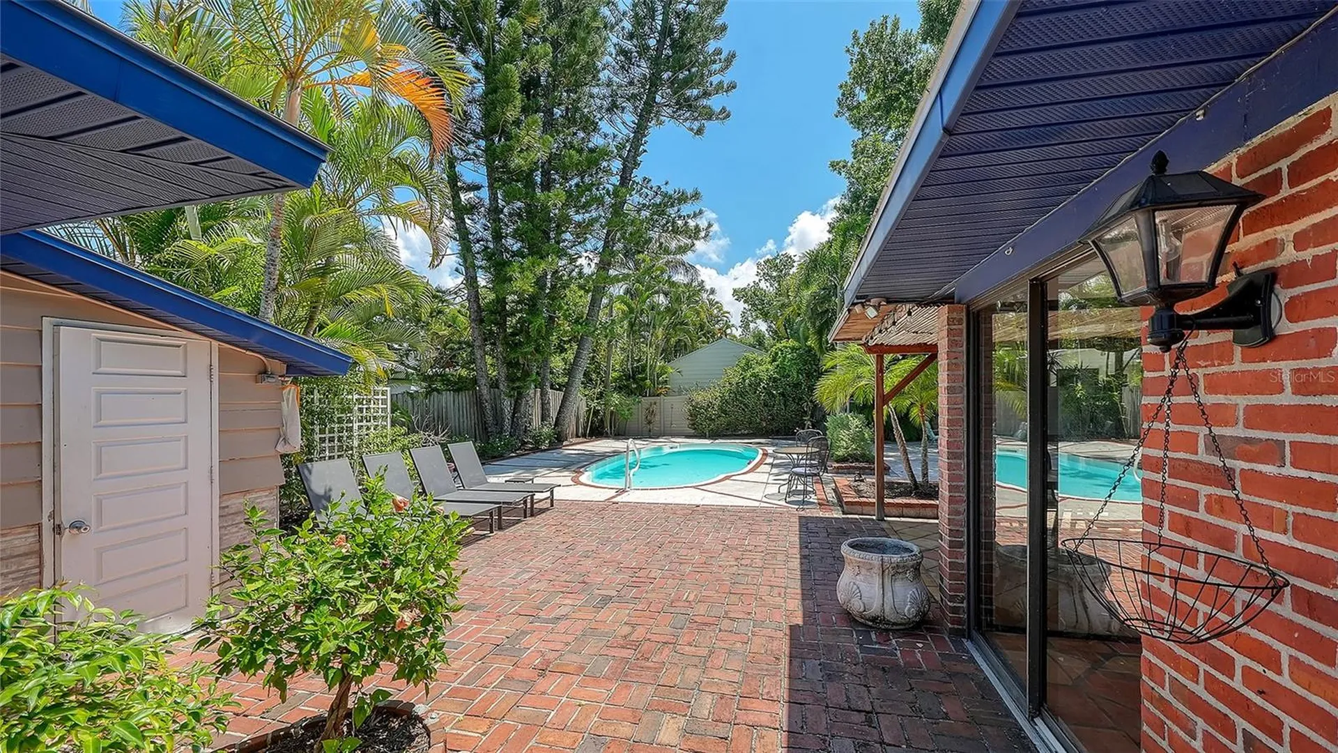 1127 S Osprey Avenue Sarasota FL 34236