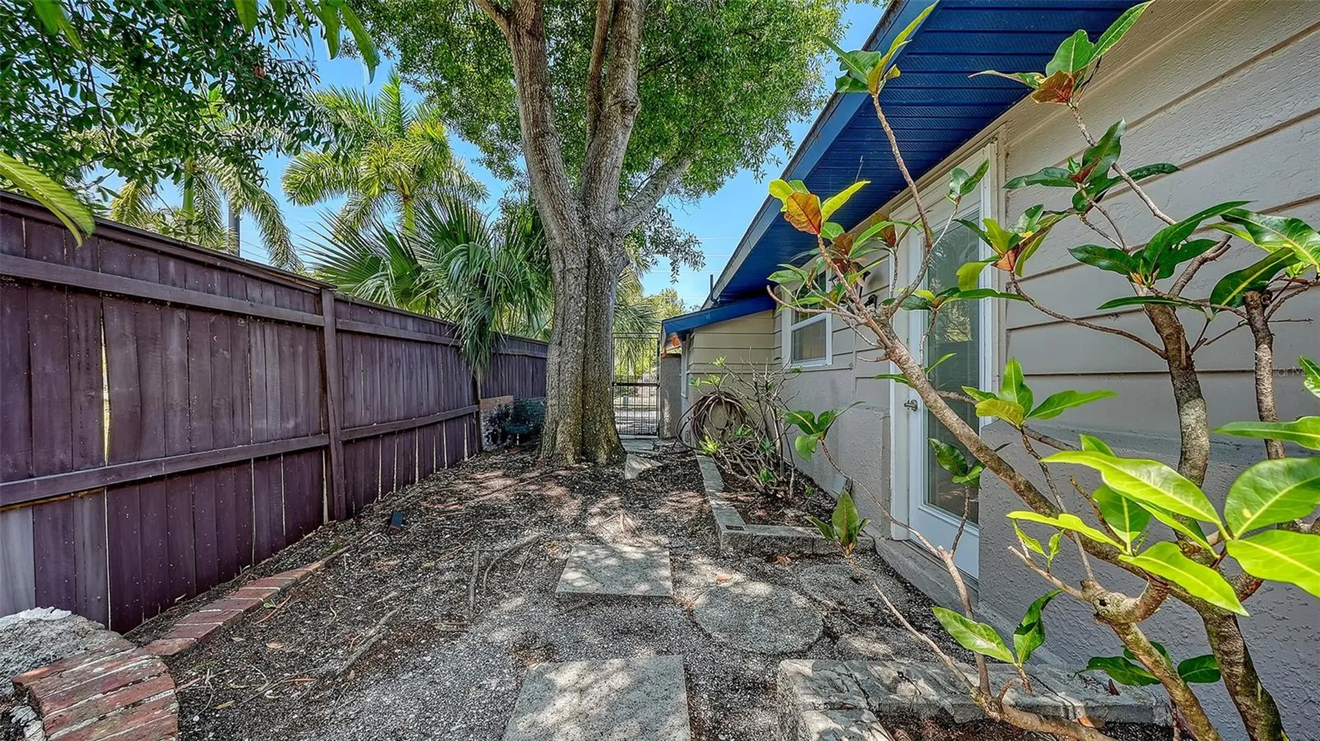 1127 S Osprey Avenue Sarasota FL 34236
