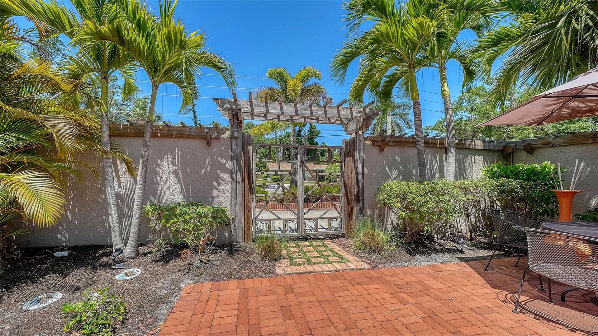 1127 S Osprey Avenue Sarasota FL 34236