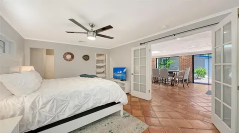 1127 S Osprey Avenue Sarasota FL 34236