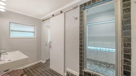 1127 S Osprey Avenue Sarasota FL 34236