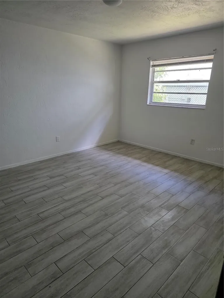 830 N Clake Street Deland FL 32724