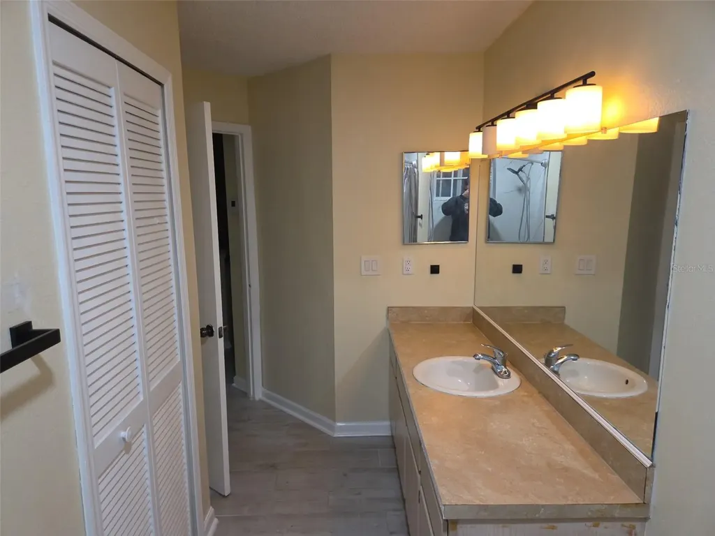 3705 SW 27th Street Gainesville FL 32608