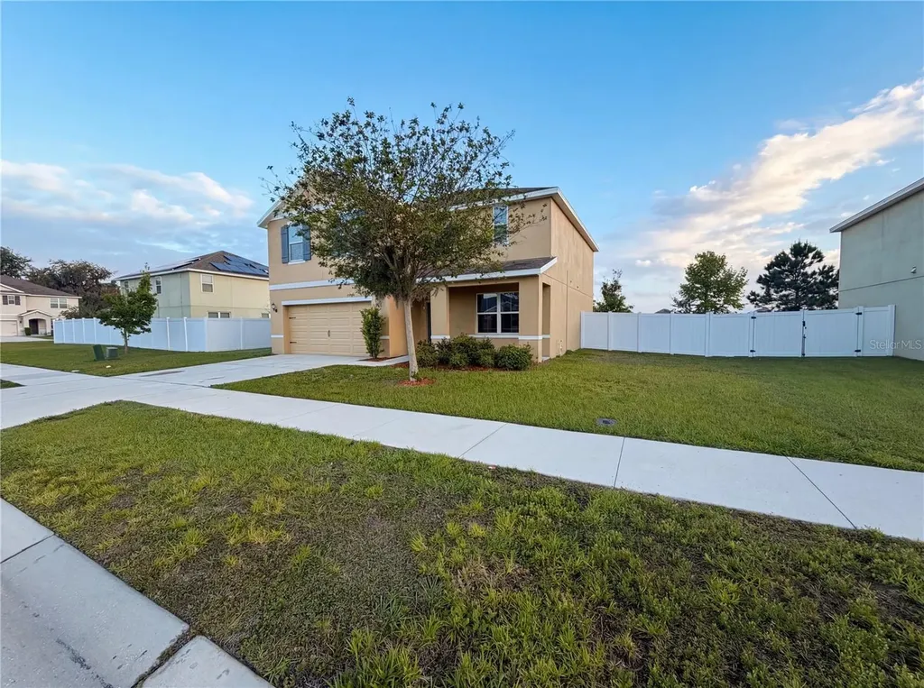 35687 Hillbrook Avenue Zephyrhills FL 33541