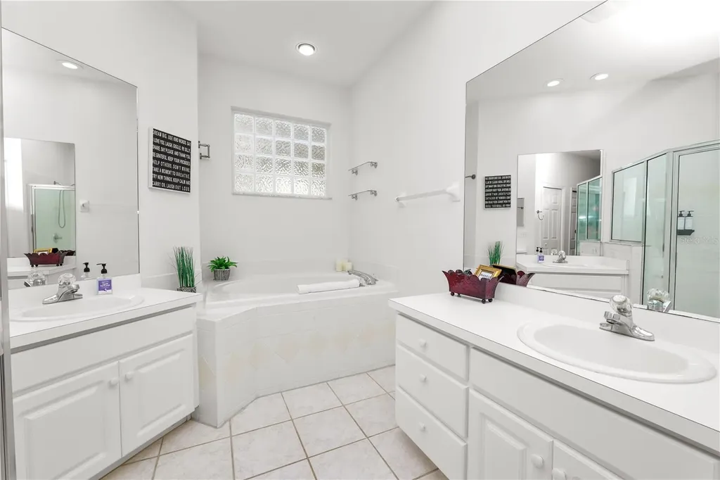 774 Grasslands Village Circle Lakeland FL 33803