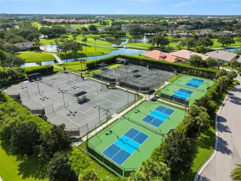 774 Grasslands Village Circle Lakeland FL 33803