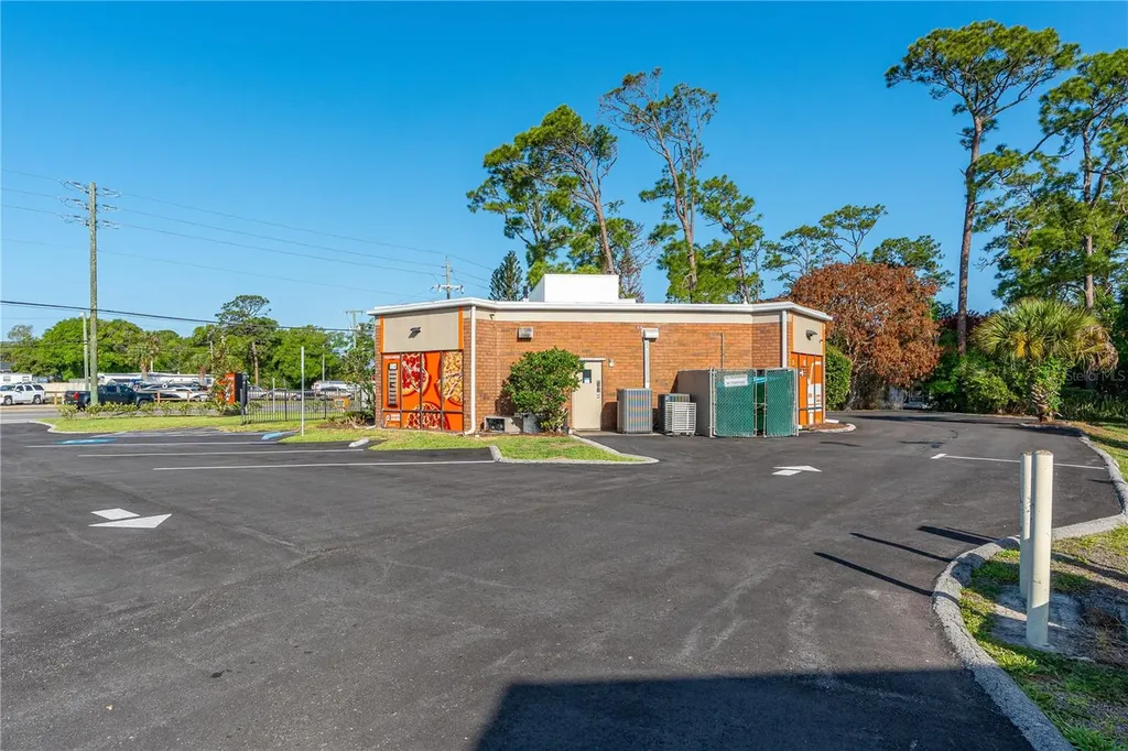 1015 S Ridgewood Avenue Edgewater FL 32132