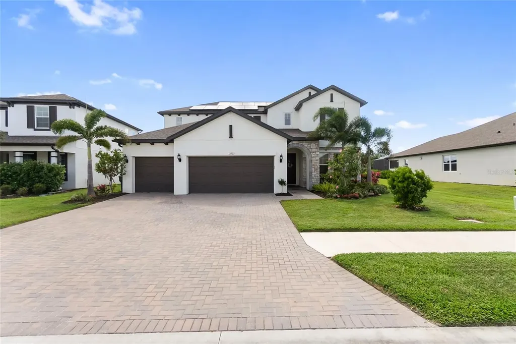 12725 Lateral Root Drive Sarasota FL 34238