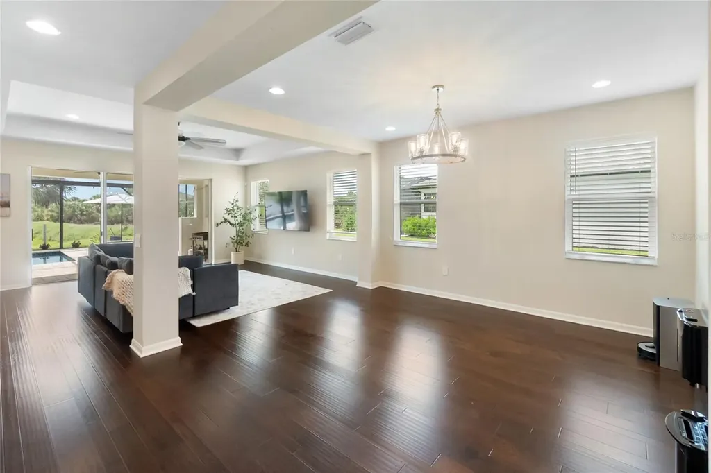 12725 Lateral Root Drive Sarasota FL 34238