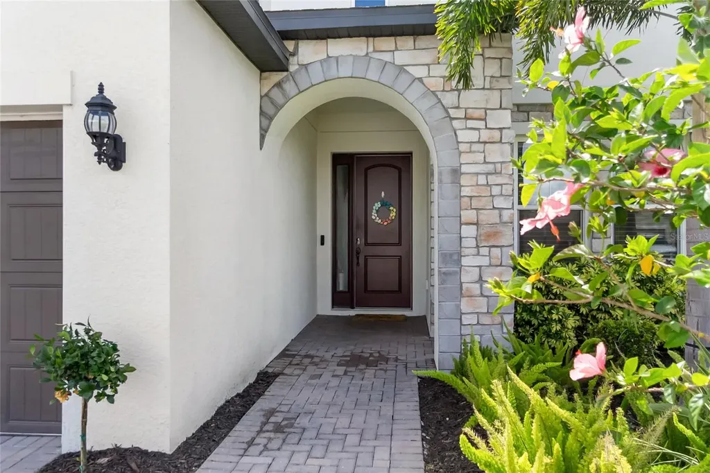 12725 Lateral Root Drive Sarasota FL 34238
