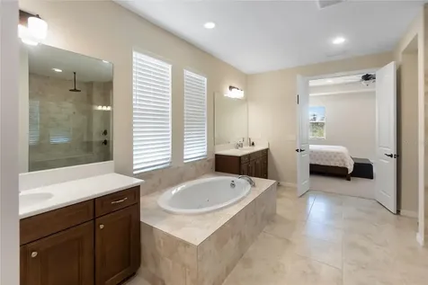 12725 Lateral Root Drive Sarasota FL 34238