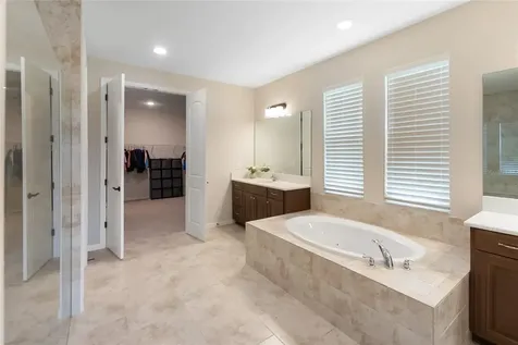 12725 Lateral Root Drive Sarasota FL 34238