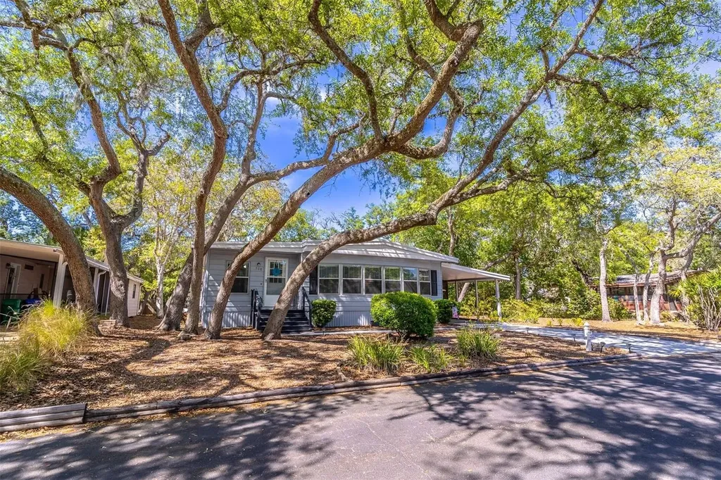 708 Greentree Court Lake Mary FL 32746