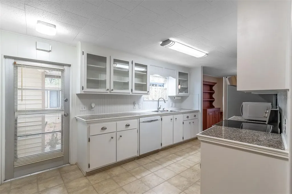 532 Hickory Court Lake Mary FL 32746