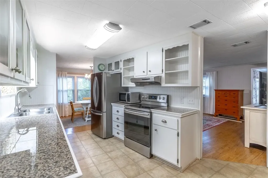 532 Hickory Court Lake Mary FL 32746