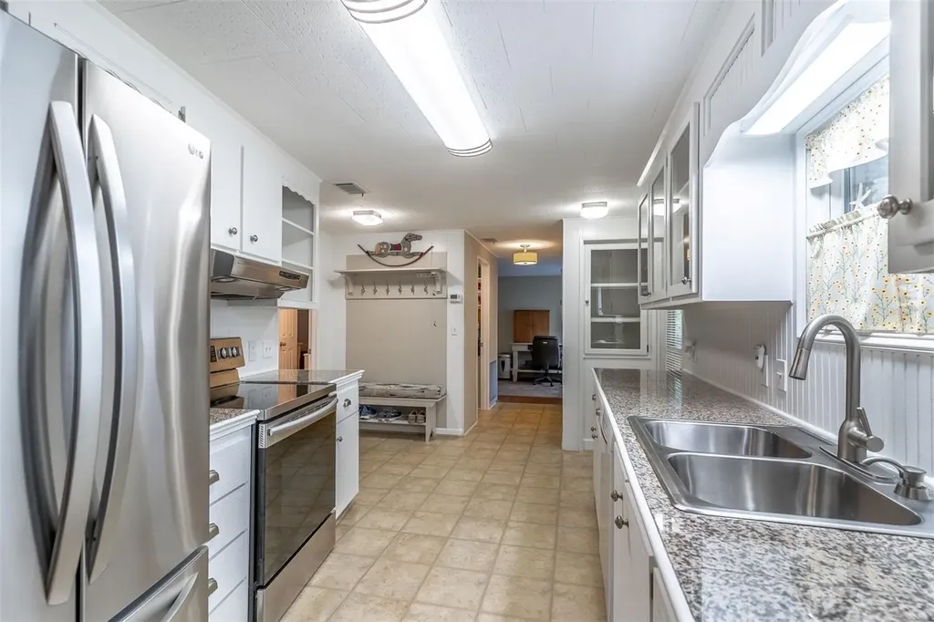 532 Hickory Court Lake Mary FL 32746