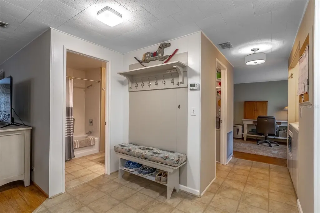 532 Hickory Court Lake Mary FL 32746