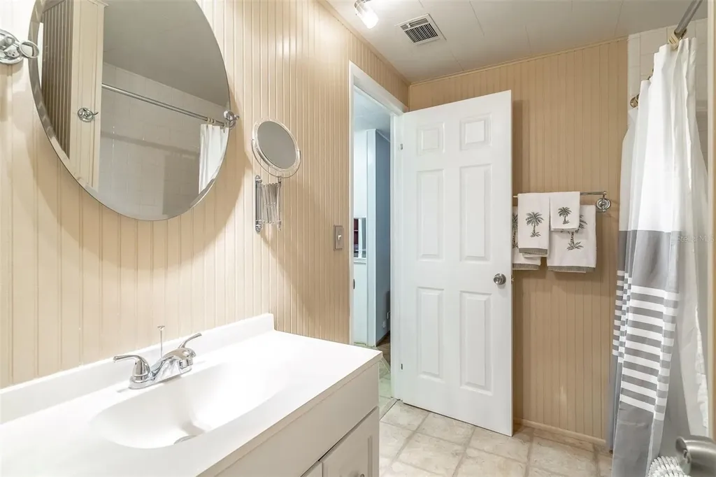 532 Hickory Court Lake Mary FL 32746