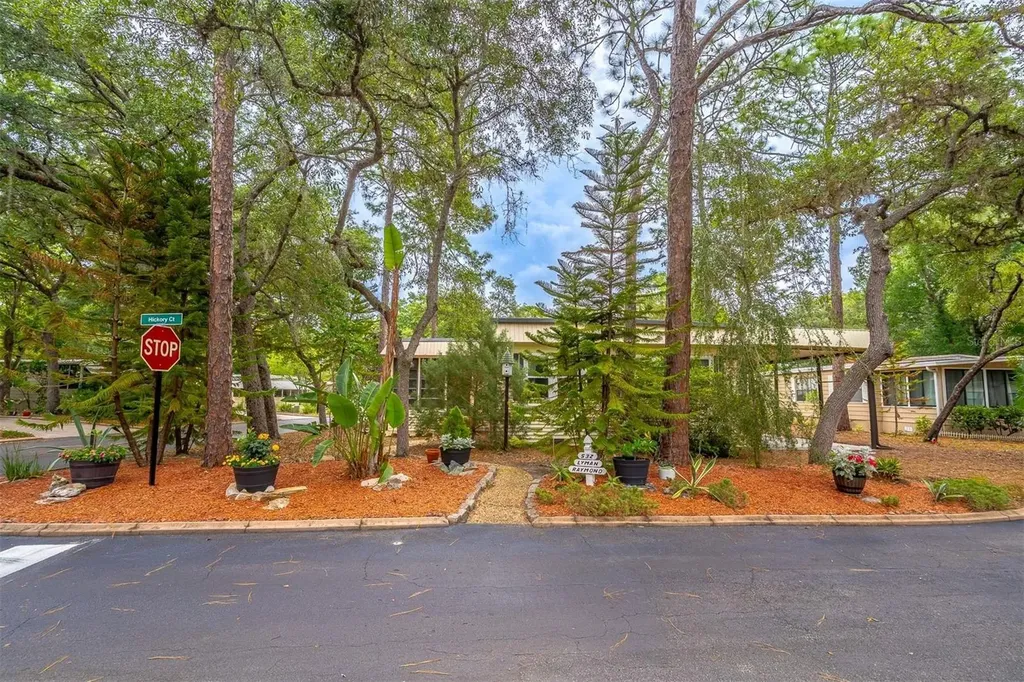 532 Hickory Court Lake Mary FL 32746