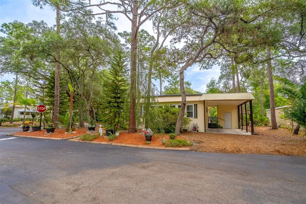 532 Hickory Court Lake Mary FL 32746